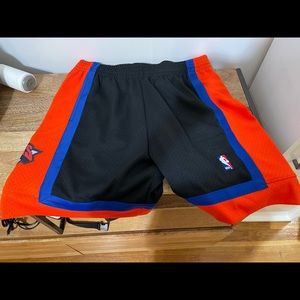 Knicks shorts size large